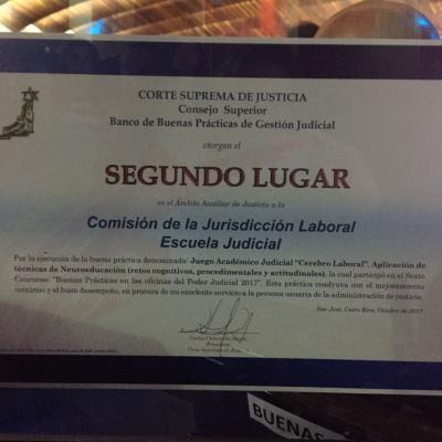 certificado del segundo lugar en la escuela judicial