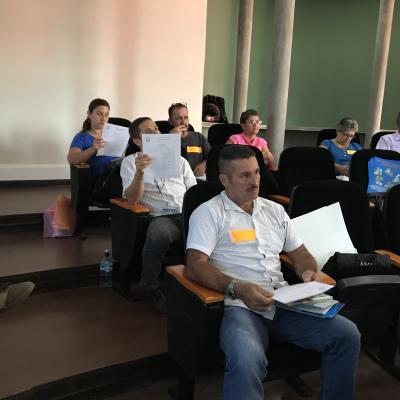 Grupo de facilitadores de Perez Zeledón posando para la cámara